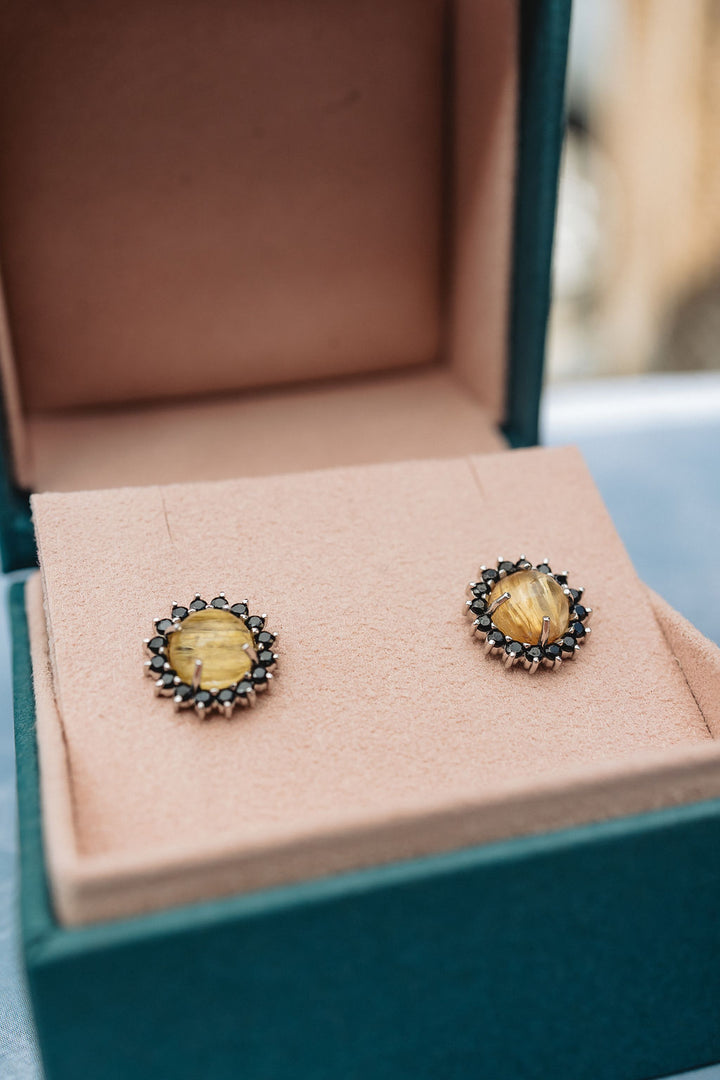 Sonder Stud Earrings